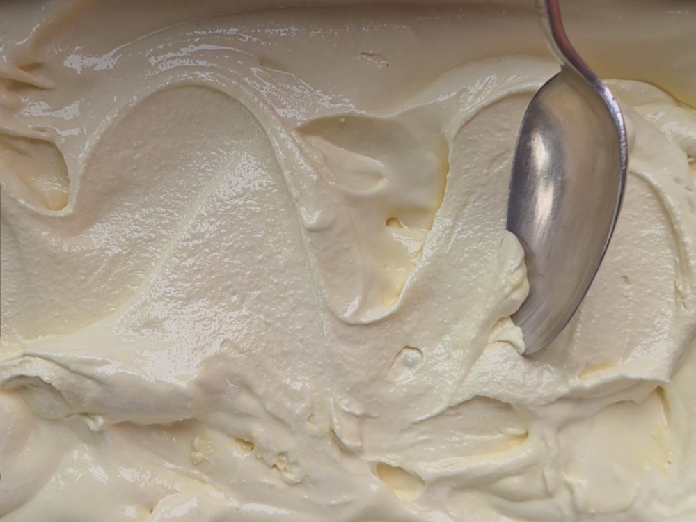 some good lemon ice cream